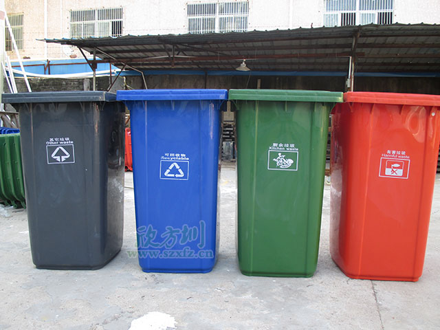 欣方圳塑料垃圾桶 支援湖北新農(nóng)村環(huán)境建設(shè)